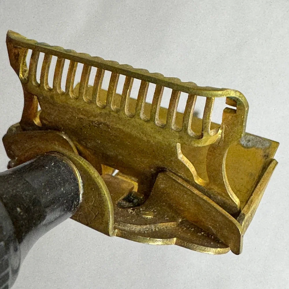 Vintage GEM Junior Single Edge Safety Razor Gold Tone Black Bakelite Handle USA